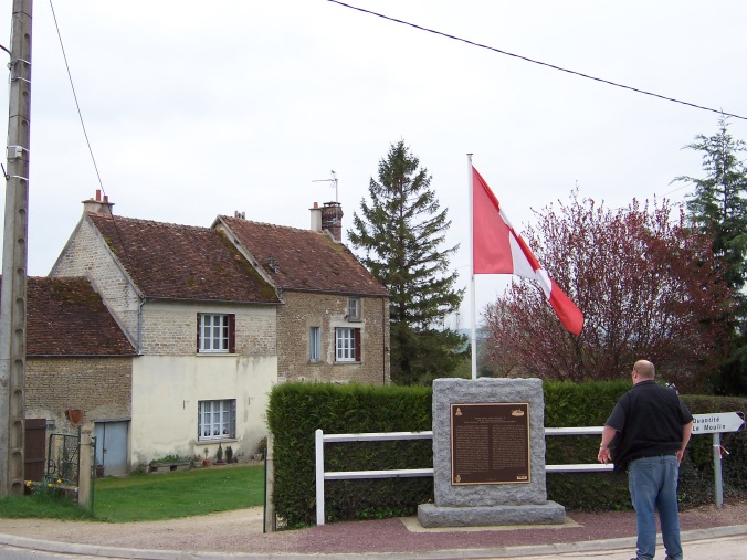 Major David Currie VC memorial (2)